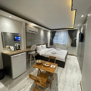 Blue Mansion & Flats Apartment