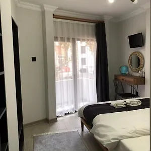 Valeria House Апартаменты